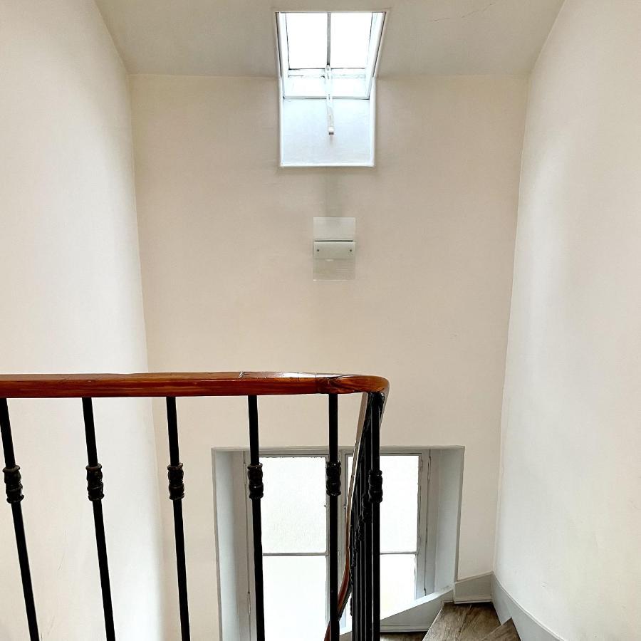 Rooftop - Cosy Flat Centre Senlis Senlis  Bagian luar foto