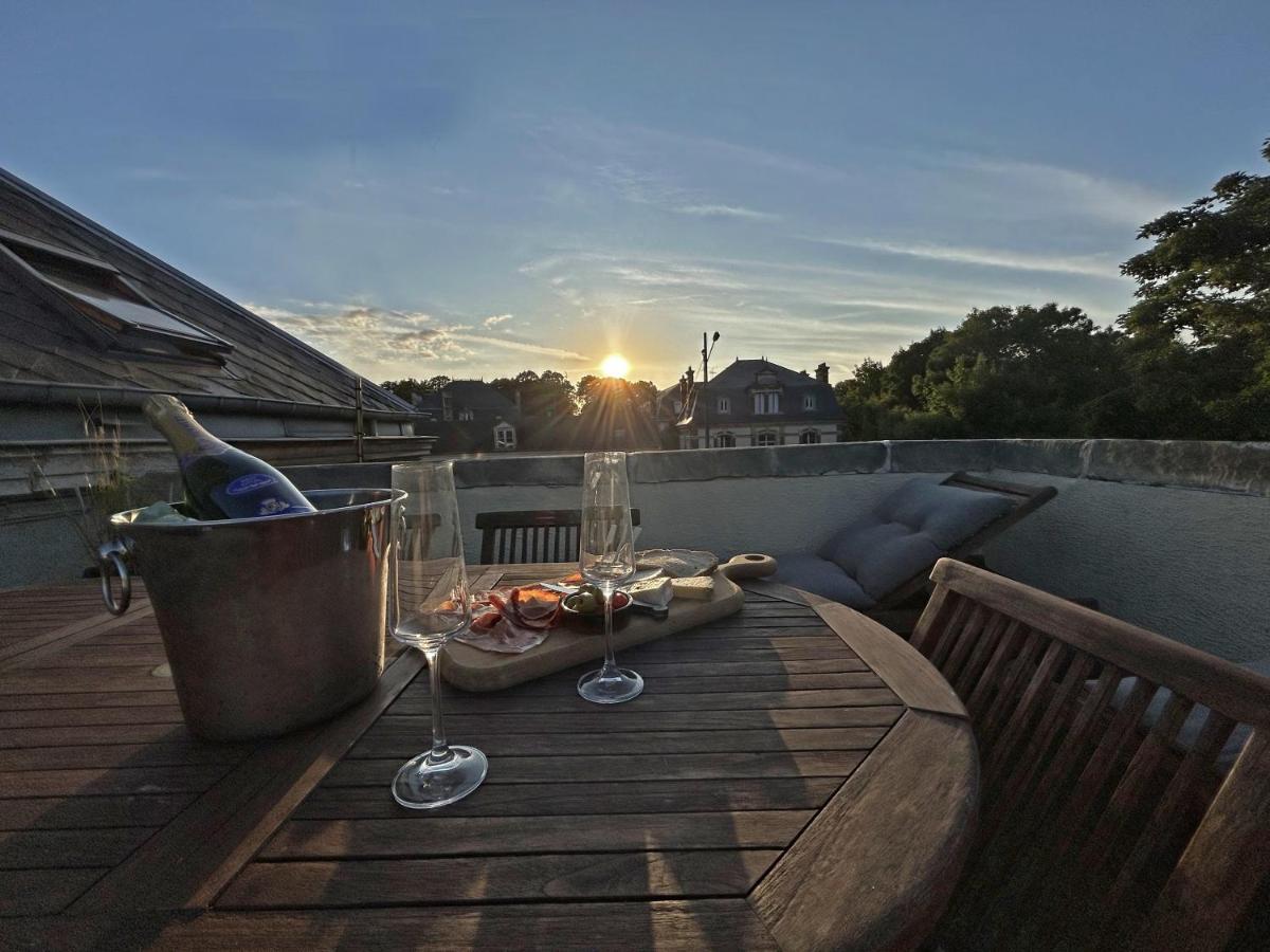 Rooftop - Cosy Flat Centre Senlis Senlis  Bagian luar foto